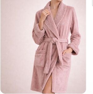 Natori Plush Sherpa Trim Knee-Length Robe